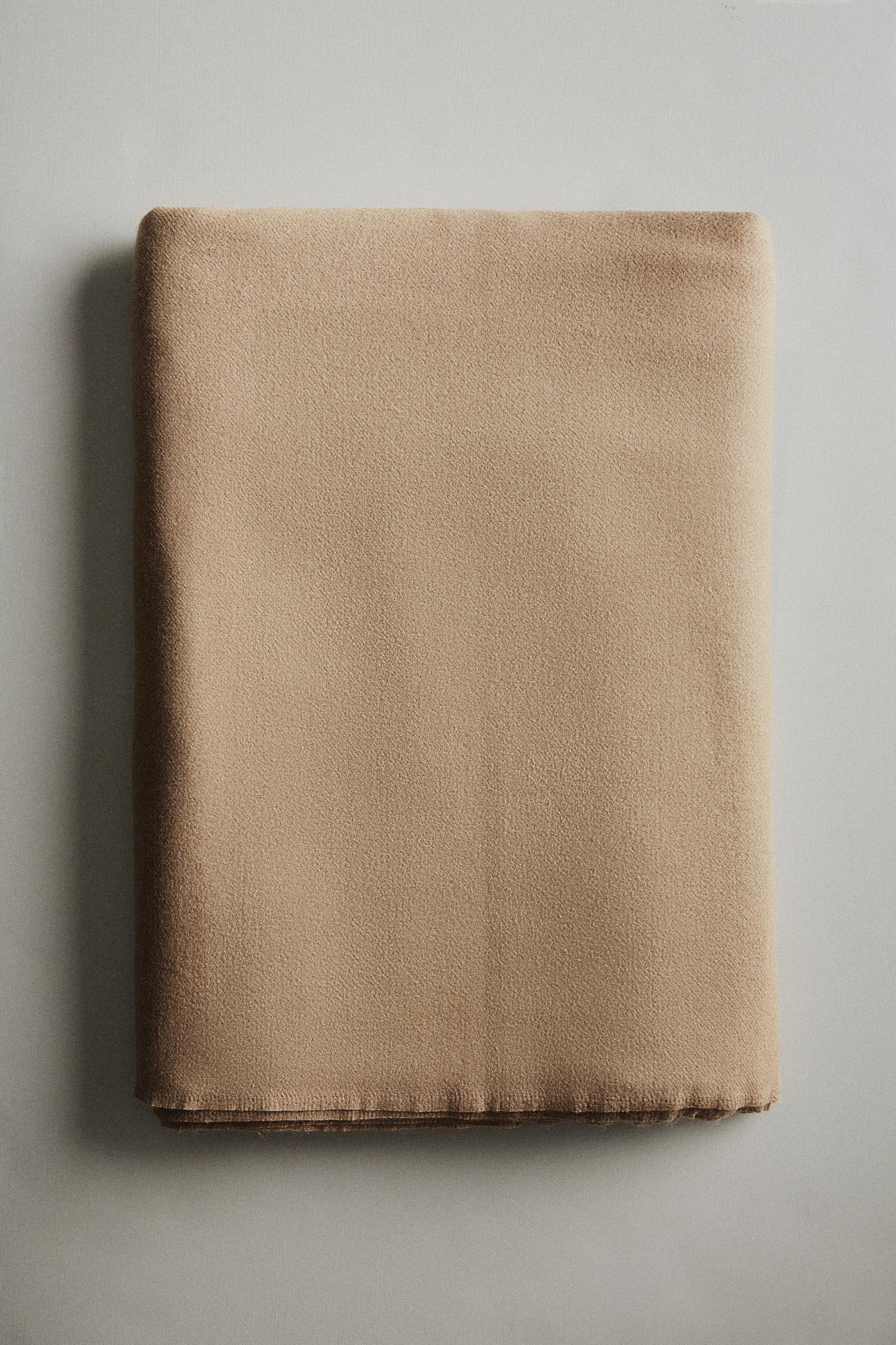 SUPERSOFT PLAIN BLANKET